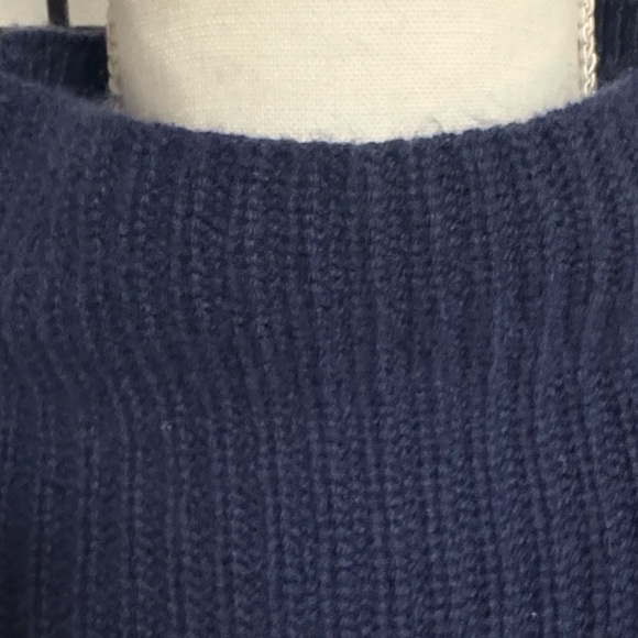 TAHARI 100% Cashmere Sweater Elegant Mock Neck Varying Knits/Textures Sz Med - Picture 3 of 9